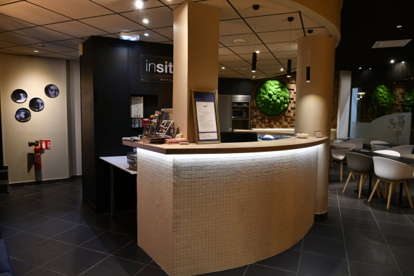 IN SITU HOTEL LE CHAT BOTTE